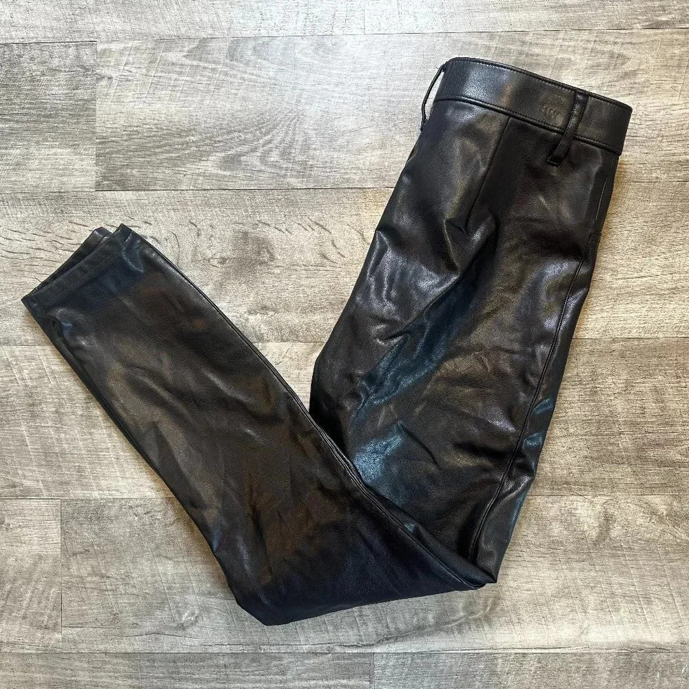 Abercrombie & Fitch Faux Leather Ultra High Rise Super Skinny Ankle Size Small